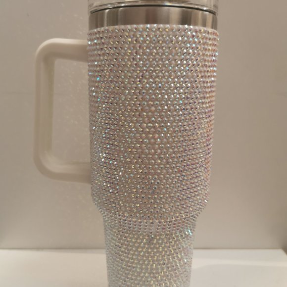 Bedazzled insulated 40oz tumblers - Picture 9 of 10